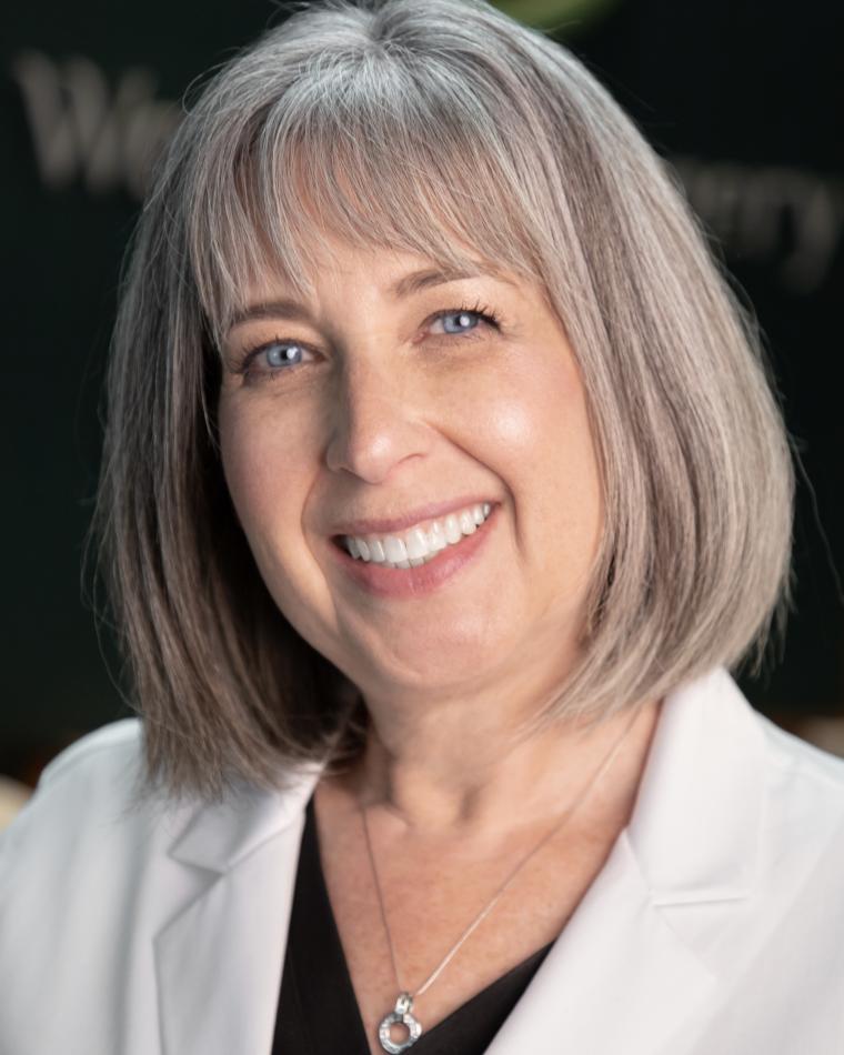Carla Cohn Headshot